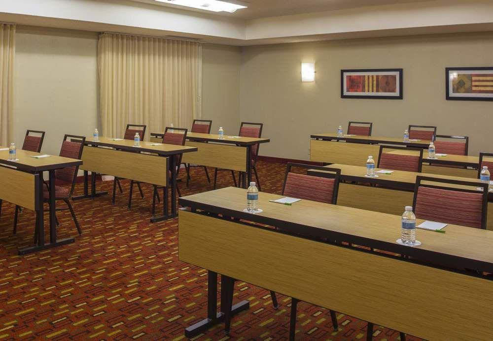 Courtyard By Marriott Orlando Airport Hotell Exteriör bild